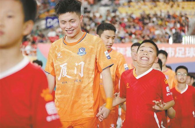 厦门后卫高旭江7助攻零失球领跑闽超|厦门队|足球|主力|体育比赛|中乙_新浪体育_新浪新闻
